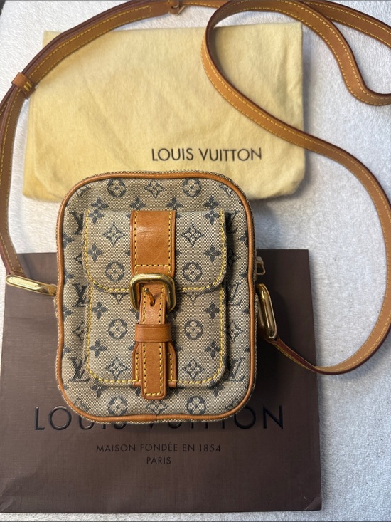 Louis Vuitton Handbags - Louis Vuitton Monogram Mini Juliette PM Crossbody/Shoulder Bag